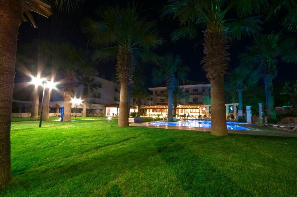 My Marina Select Hotel Датча Екстериор снимка