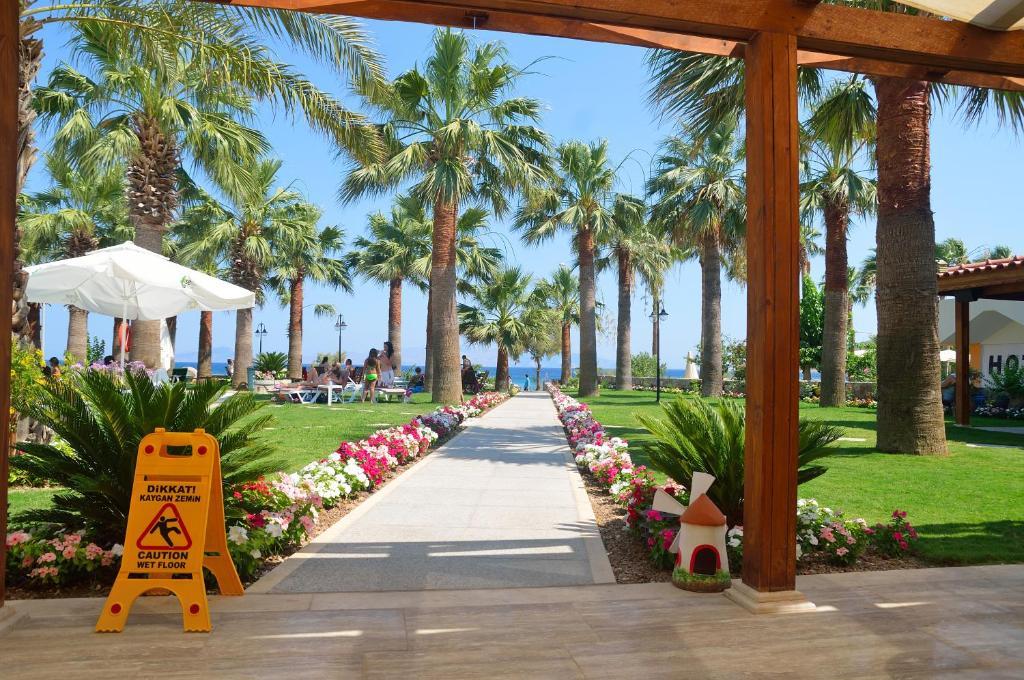 My Marina Select Hotel Датча Екстериор снимка